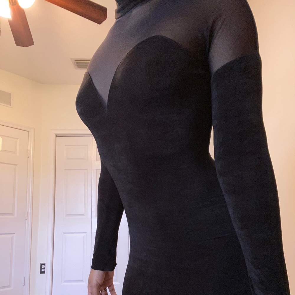 BLACK GALA DRESS VELVET MESH